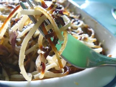 Špageti z radičem in sladko gorgonzolo