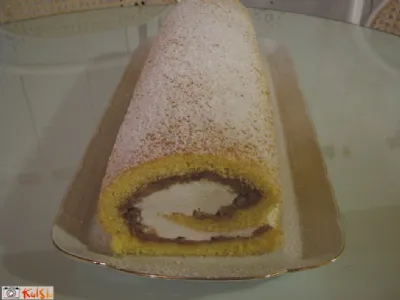 Rolada z jabolčno skutinim nadevom