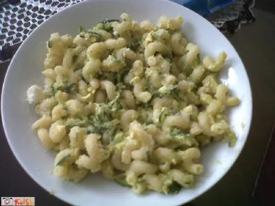 Pašta in bučke alla Napoli