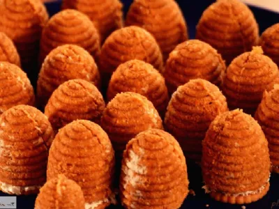 Osja gnezda s kokosom