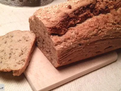 Hitri kruhek s suhim kvasom brez vzhajanja