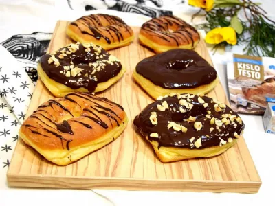 Flancati s čokoladnim prelivom