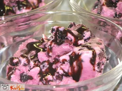 Borovničev sladoled