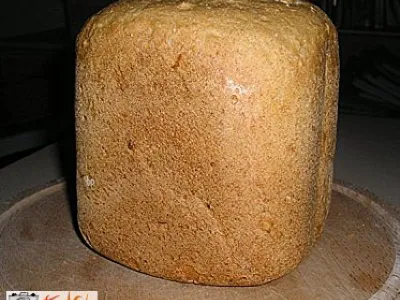 Domači kruh (v aparatu za kruh)