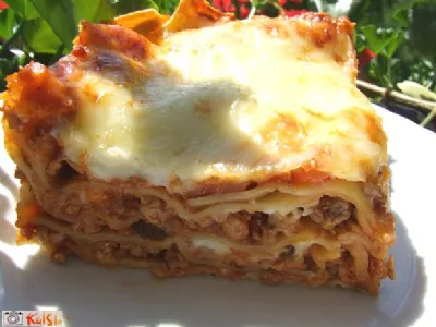 Lazanja z mesno omako