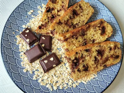 Ovseni kruh s skuto (brez moke)