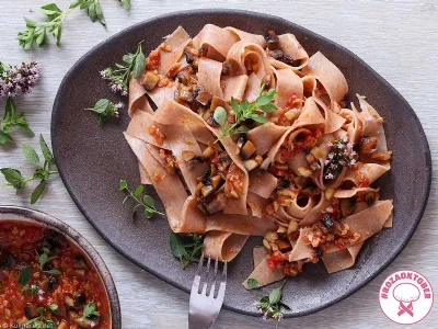 Gobov ragu s pirinimi testeninami po receptu Barbarella Green Chef