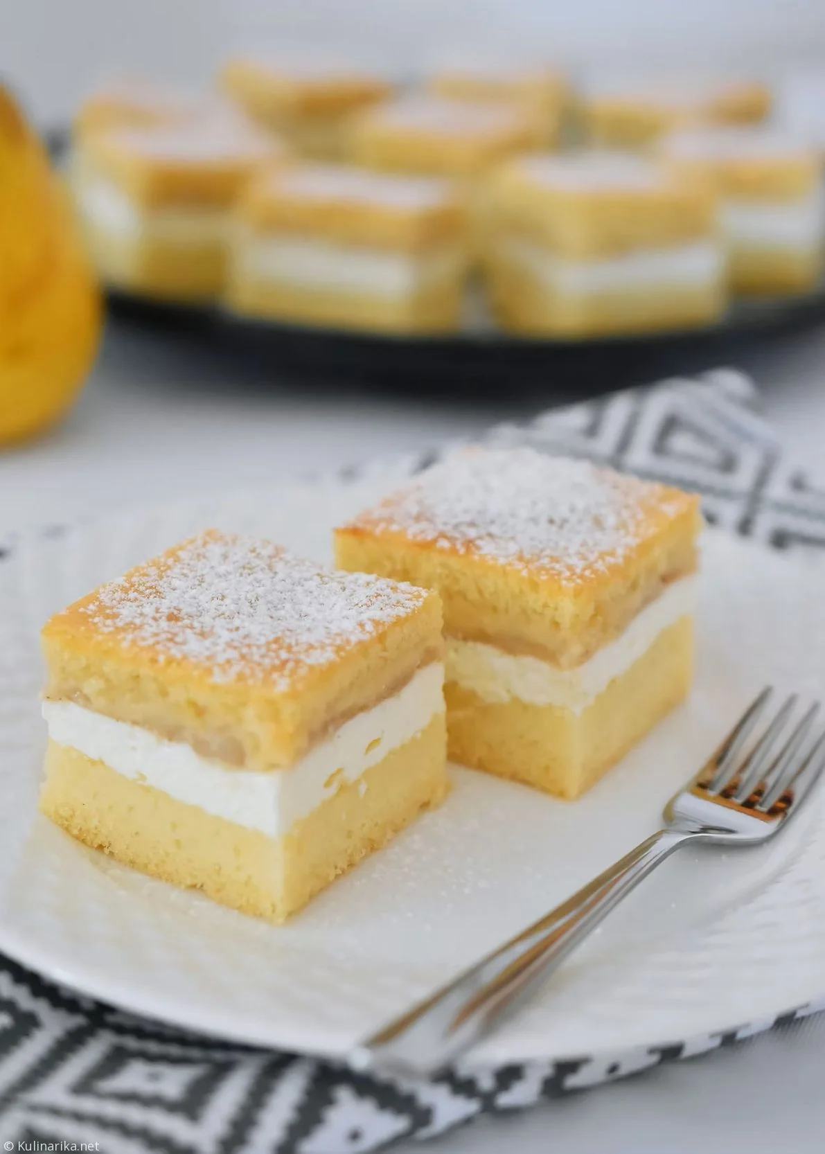 Sočne skutine kocke s hruškami