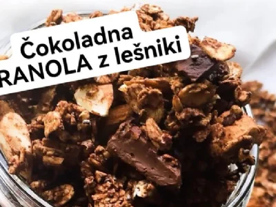 Domača čokoladna granola z lešniki